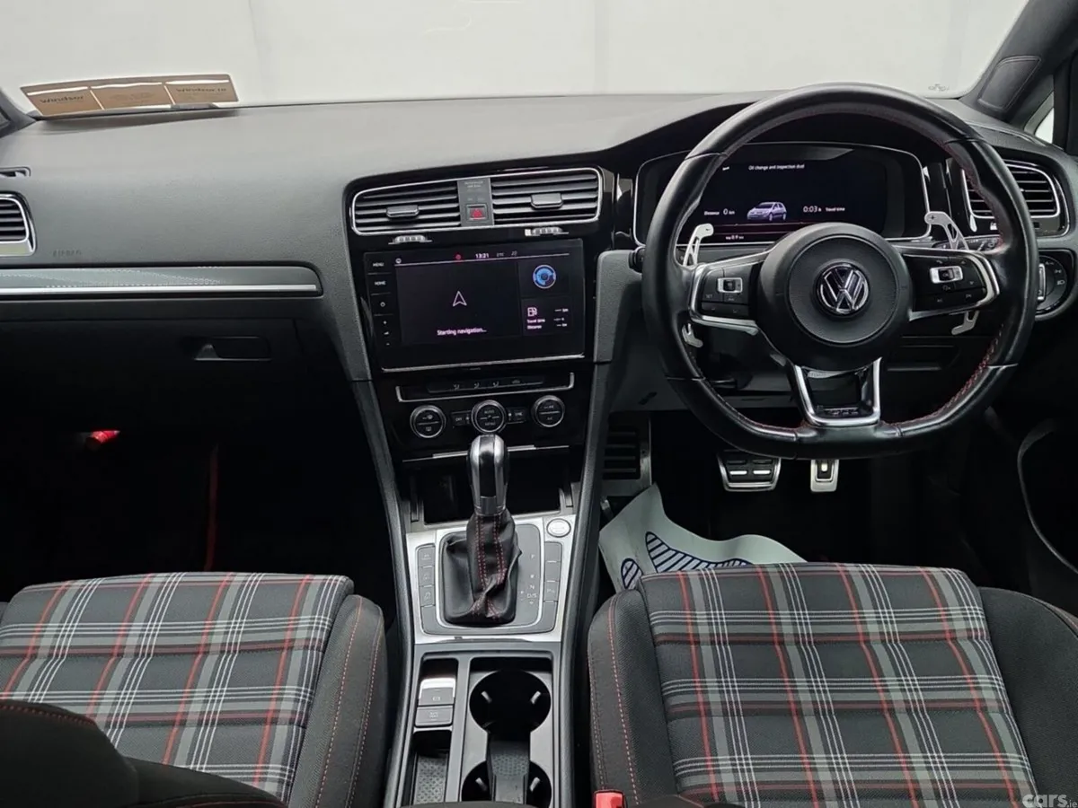 Volkswagen Golf Hatchback, Petrol, 2018, White