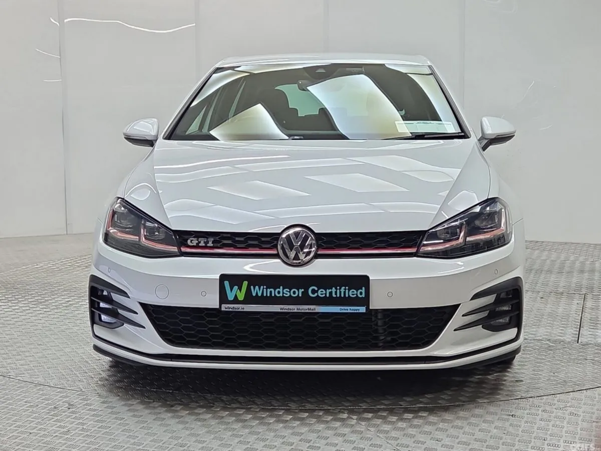 Volkswagen Golf Hatchback, Petrol, 2018, White