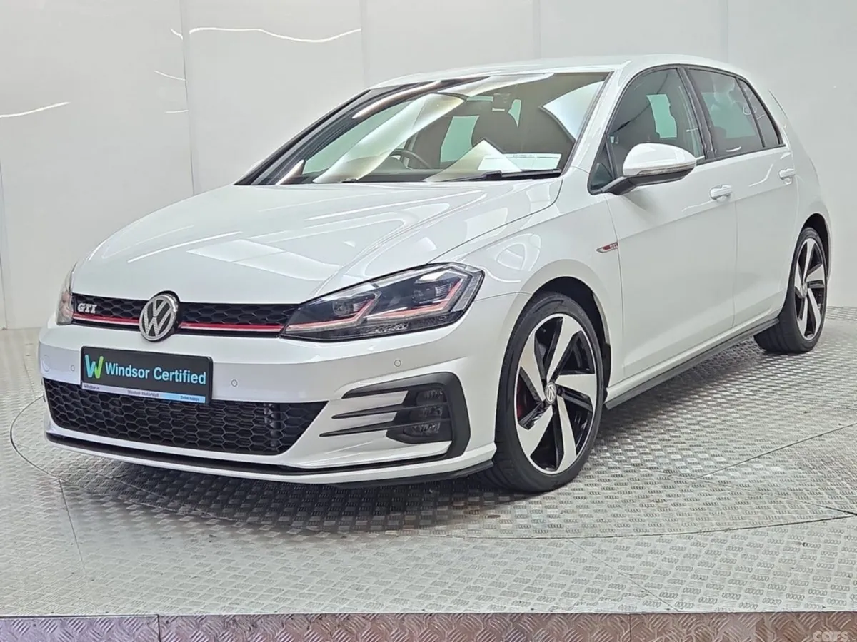 Volkswagen Golf Hatchback, Petrol, 2018, White