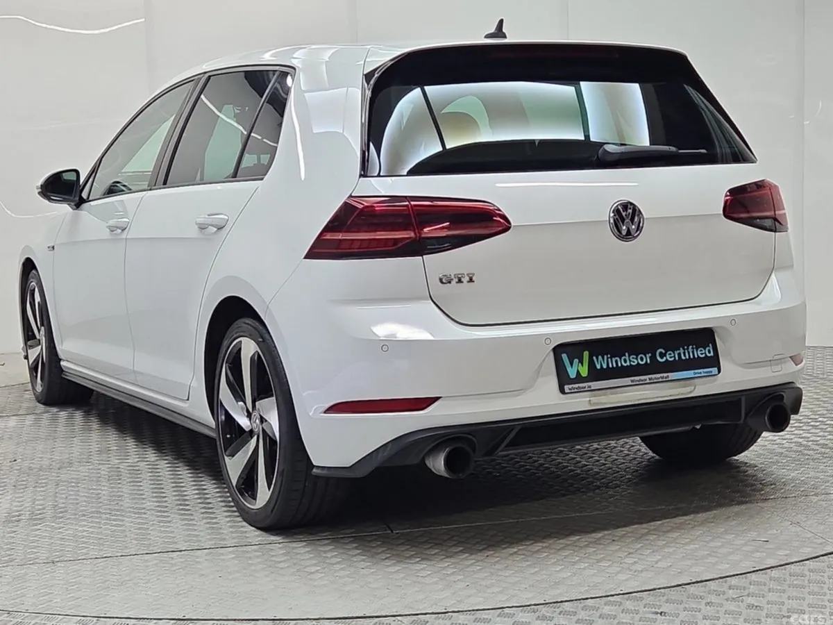 Volkswagen Golf Hatchback, Petrol, 2018, White