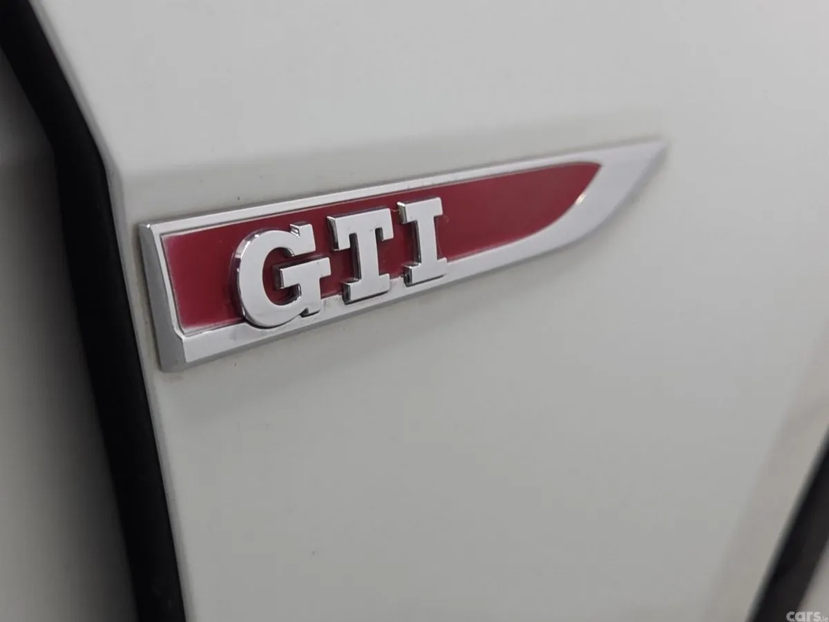Volkswagen Golf Hatchback, Petrol, 2018, White