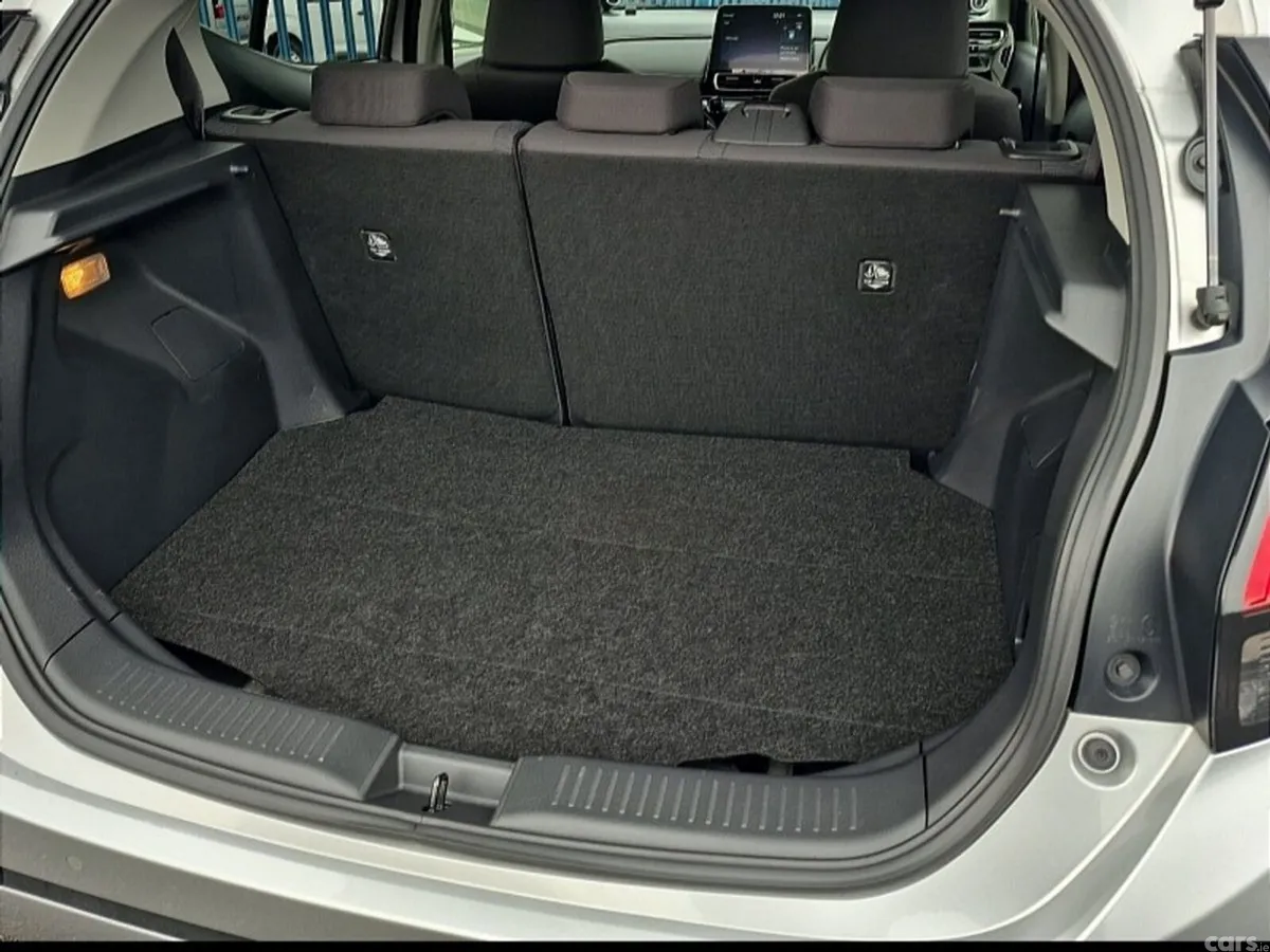 Toyota Aqua Hatchback, Petrol Hybrid, 2022, Silver