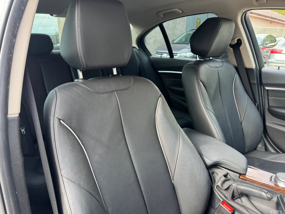 BMW 3-Series Saloon, Petrol Plug-in Hybrid, 2019, White