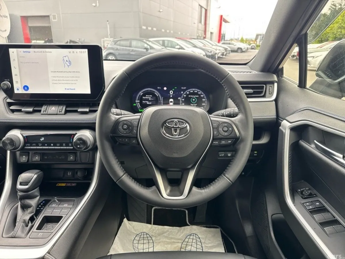 Toyota RAV4 SUV, Petrol Hybrid, 2024, Grey