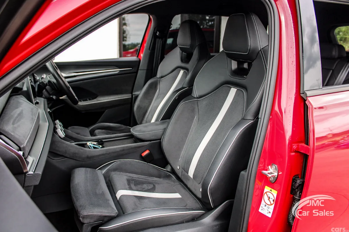 Skoda Kodiaq SUV, Petrol Plug-in Hybrid, 2025, Red