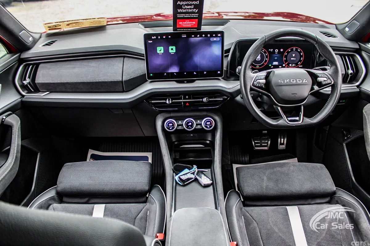 Skoda Kodiaq SUV, Petrol Plug-in Hybrid, 2025, Red