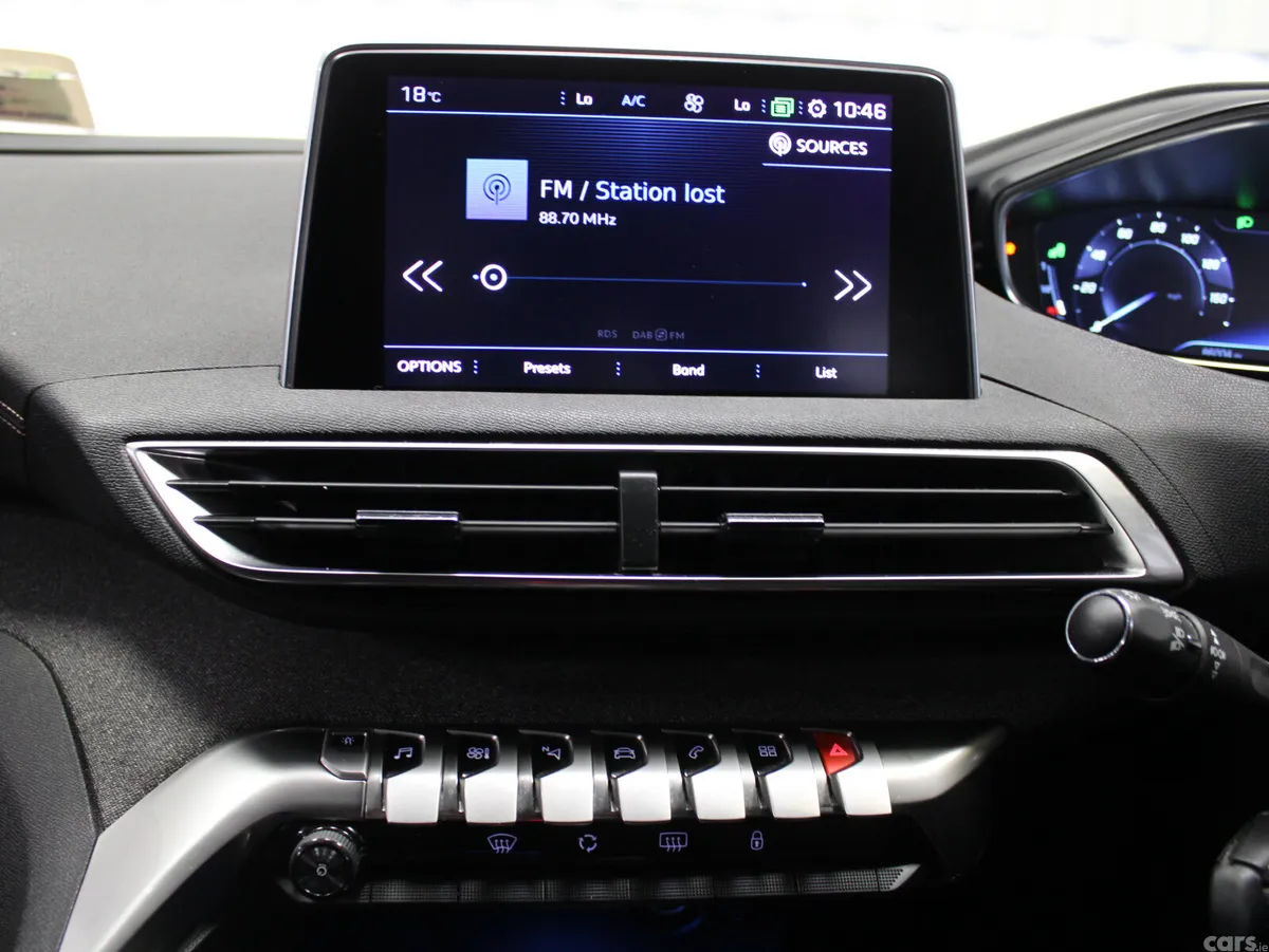 Peugeot 3008 Hatchback, Diesel, 2019, White