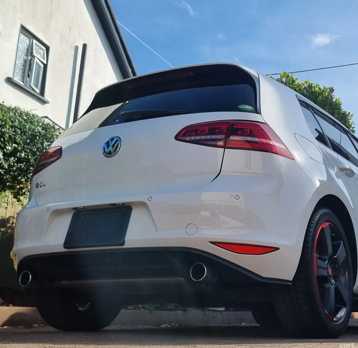 Volkswagen Golf Hatchback, Petrol, 2014, White