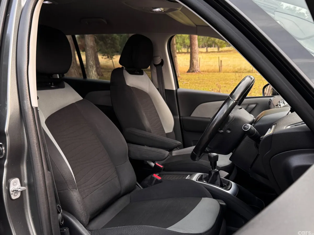 Citroen C4 Hatchback, Diesel, 2015, Grey