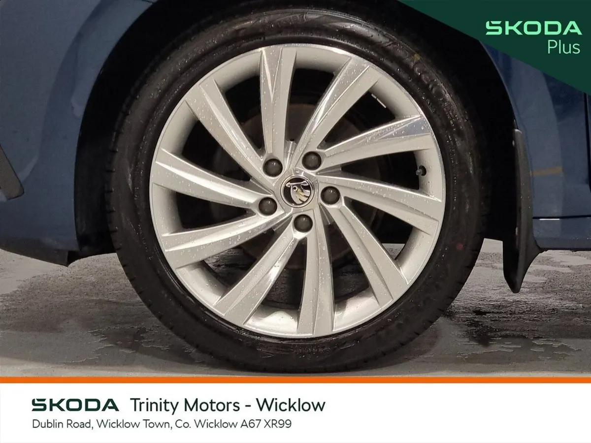 Skoda Octavia Saloon, Diesel, 2024, Blue