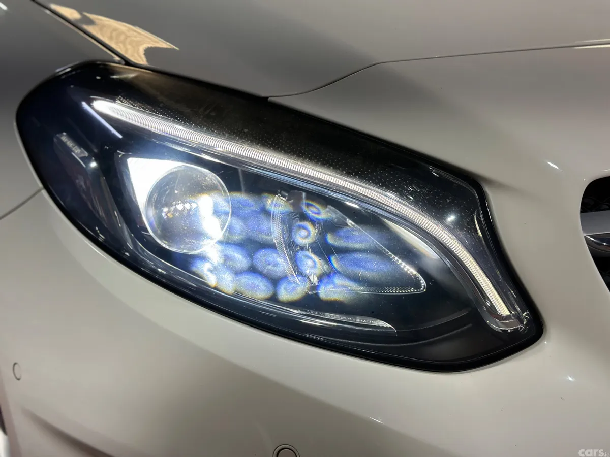Mercedes-Benz B-Class MPV, Petrol, 2015, White