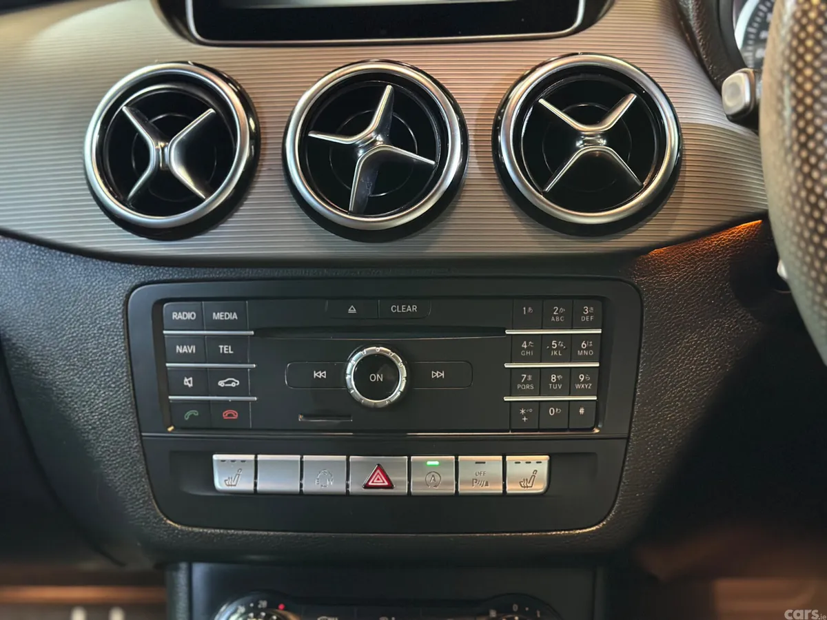 Mercedes-Benz B-Class MPV, Petrol, 2015, White