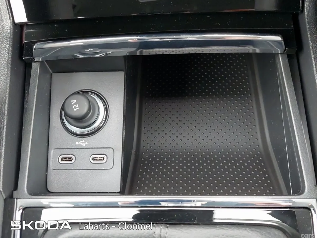 Skoda Karoq SUV, Petrol, 2026, Silver