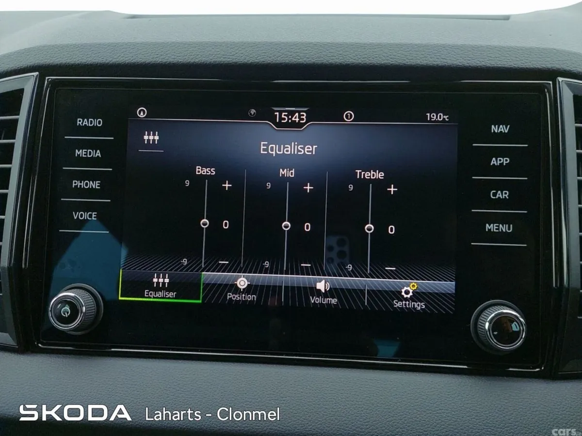 Skoda Karoq SUV, Petrol, 2026, Silver