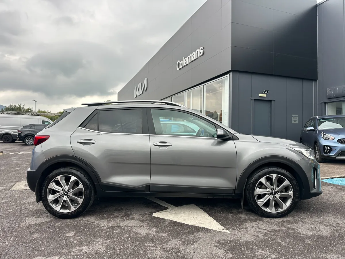 Kia Stonic Estate/Jeep, Petrol Hybrid, 2024, Grey