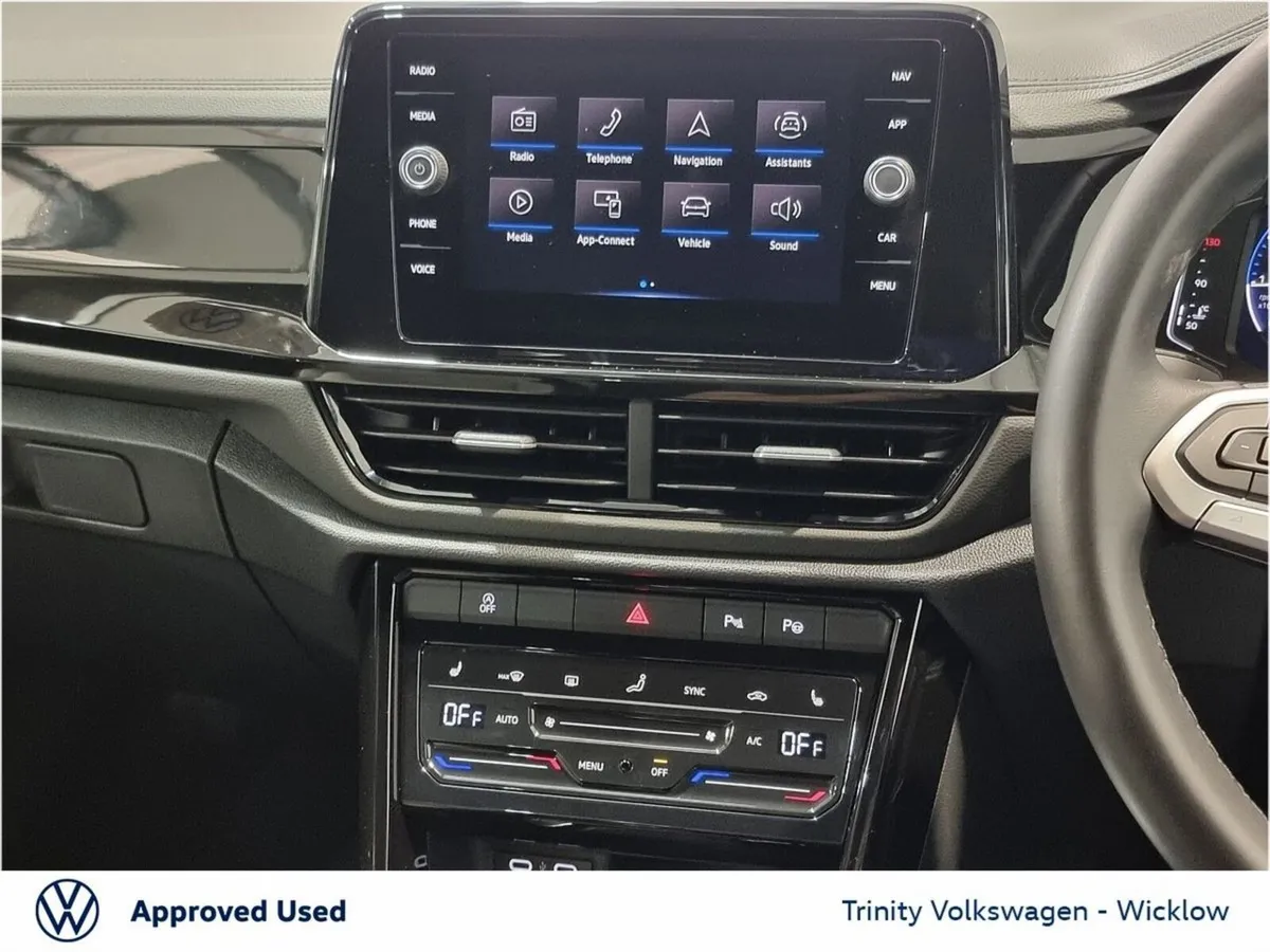 Volkswagen T-Roc SUV, Petrol, 2024, Blue