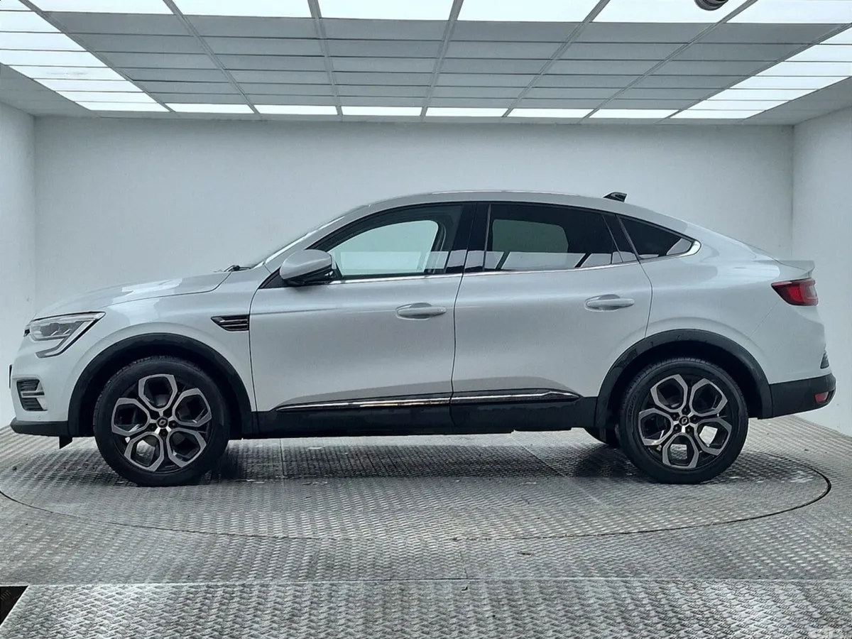 Renault Arkana SUV, Petrol, 2023, White