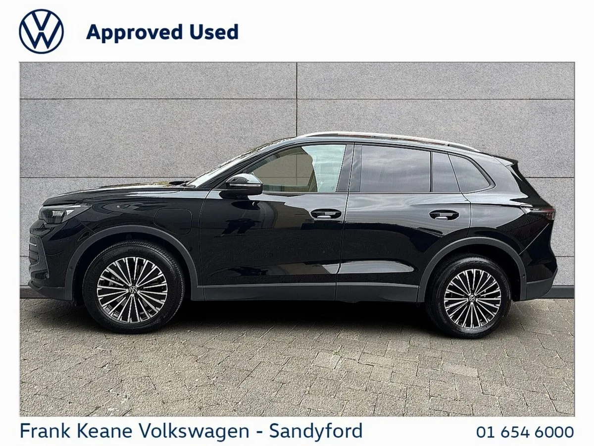 Volkswagen Tiguan SUV, Petrol Plug-in Hybrid, 2025, Black