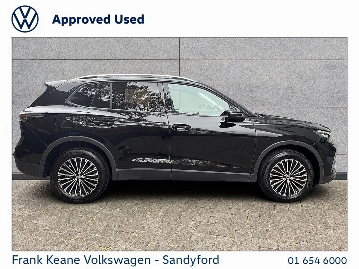 Volkswagen Tiguan SUV, Petrol Plug-in Hybrid, 2025, Black