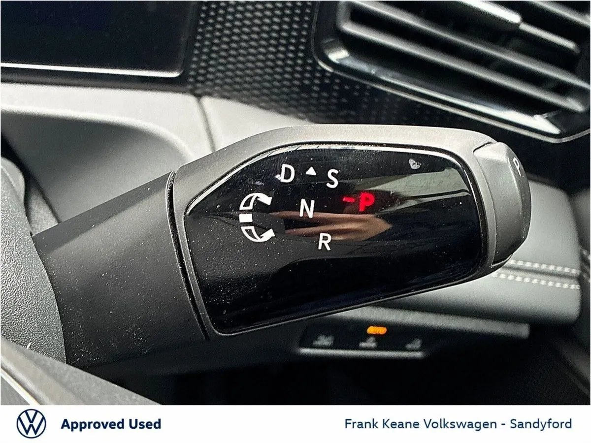 Volkswagen Tiguan SUV, Petrol Plug-in Hybrid, 2025, Black