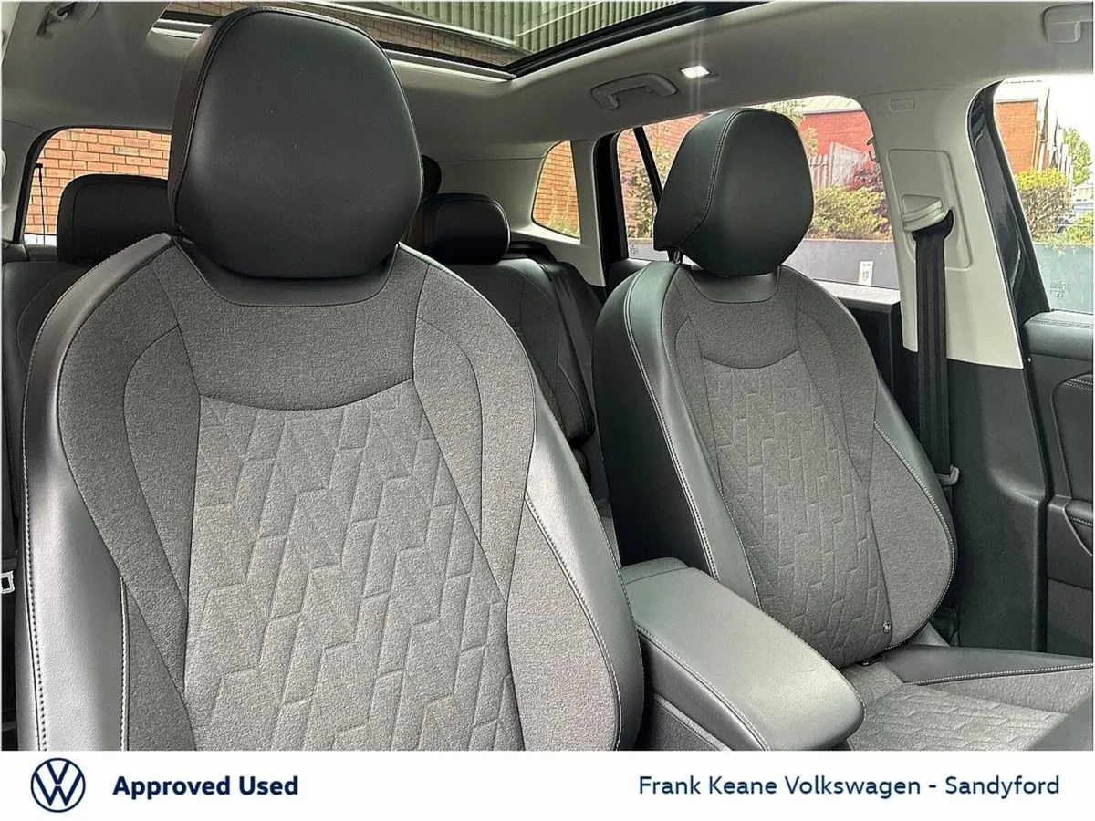 Volkswagen Tiguan SUV, Petrol Plug-in Hybrid, 2025, Black