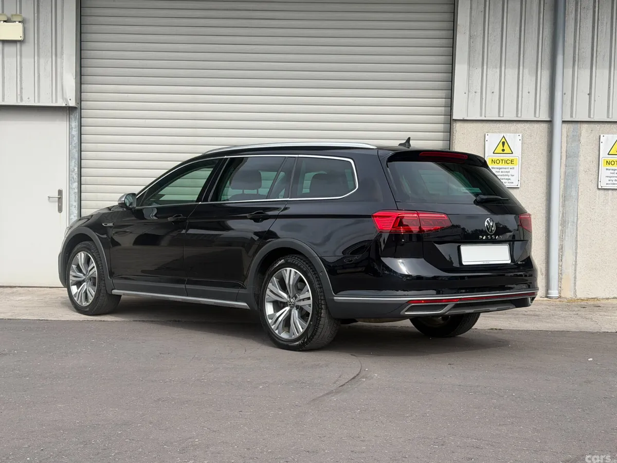 Volkswagen Passat Estate, Diesel, 2022, Black