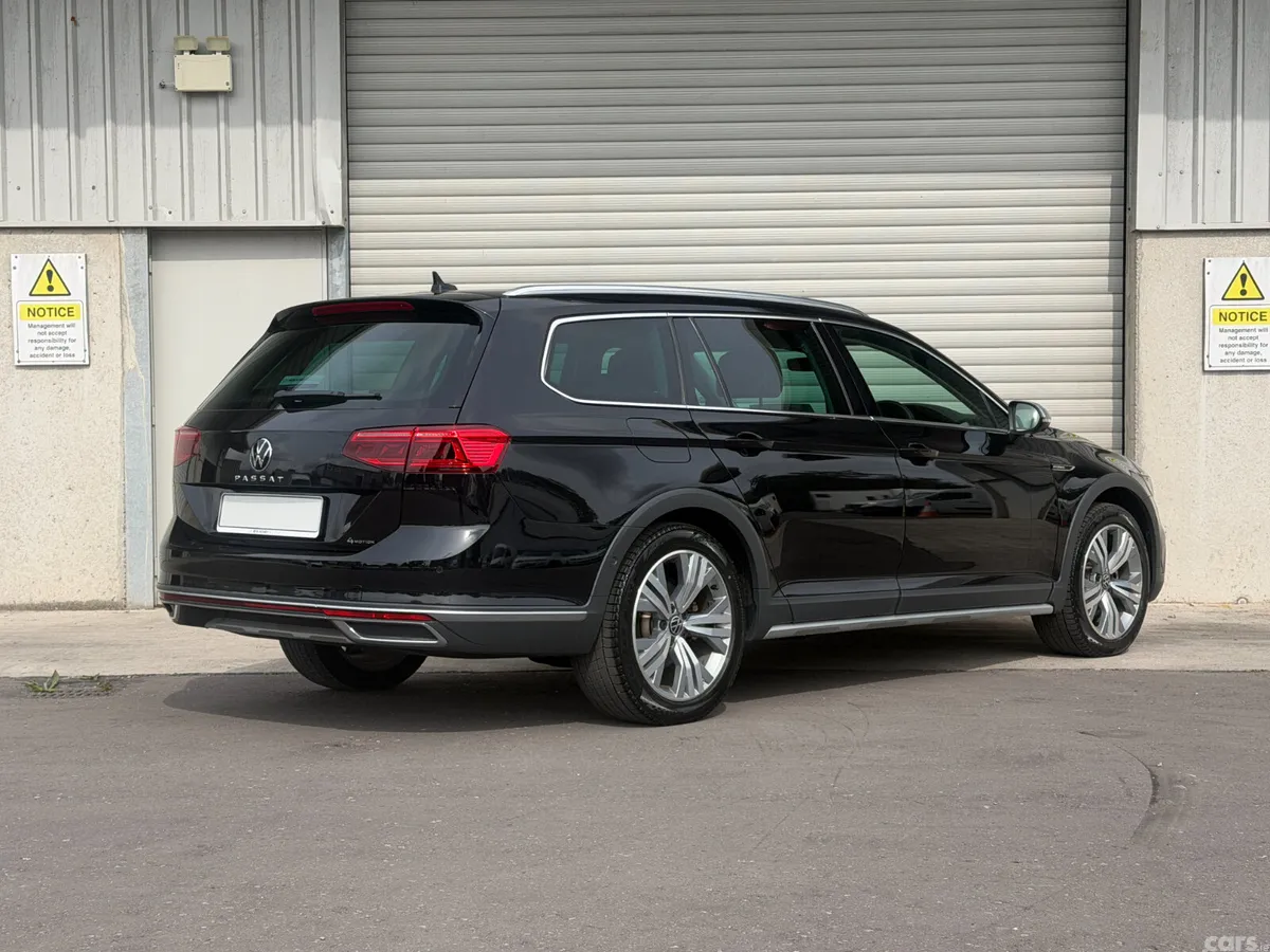 Volkswagen Passat Estate, Diesel, 2022, Black