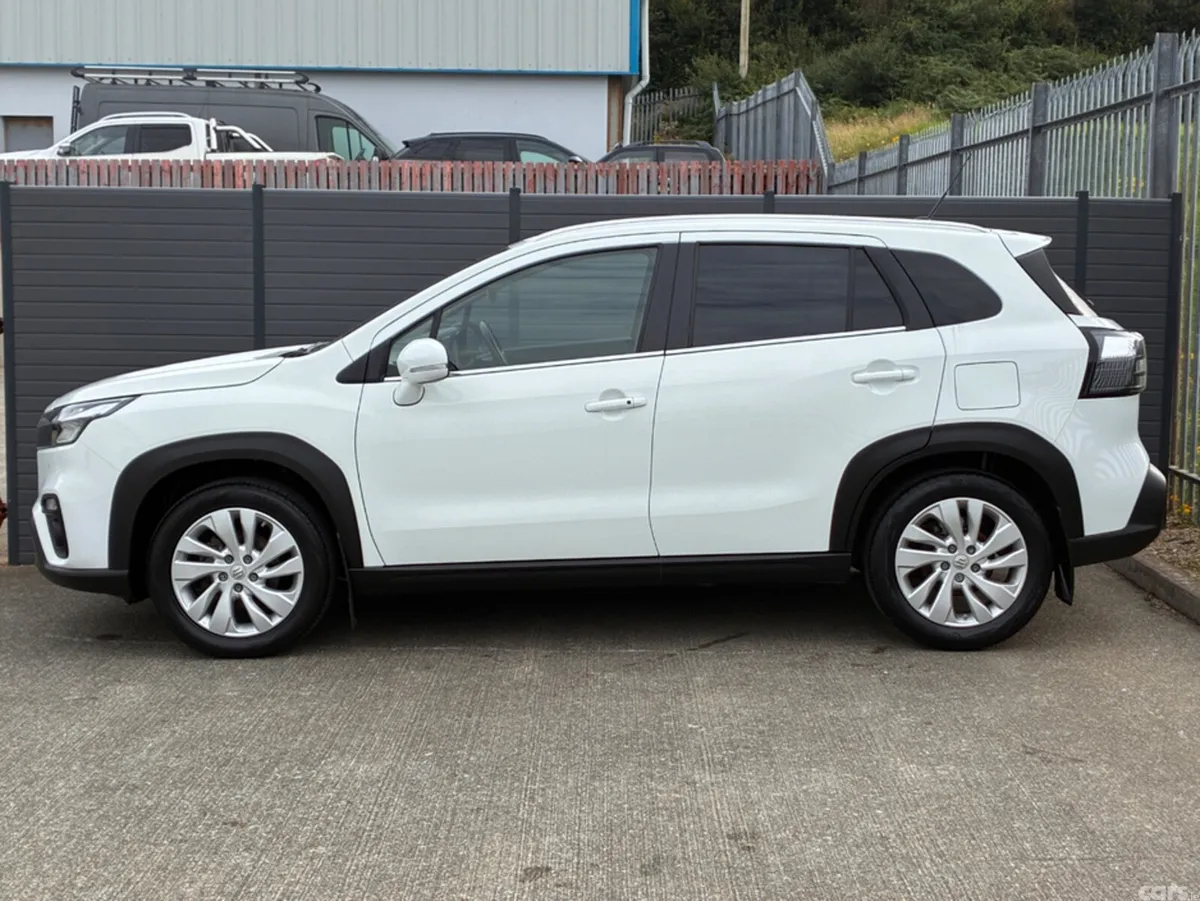 Suzuki SX4 S-Cross Hatchback, Petrol, 2023, White