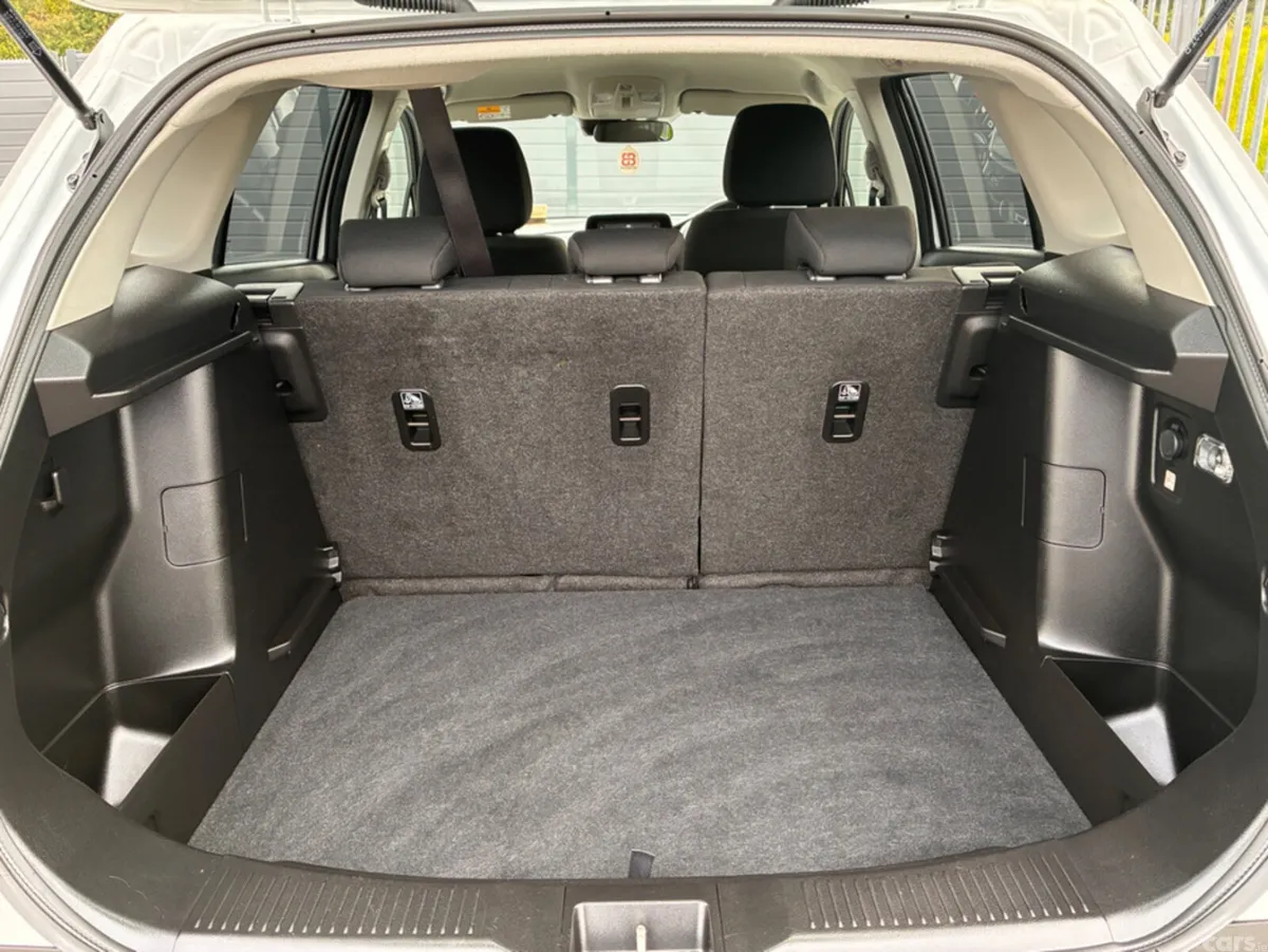 Suzuki SX4 S-Cross Hatchback, Petrol, 2023, White
