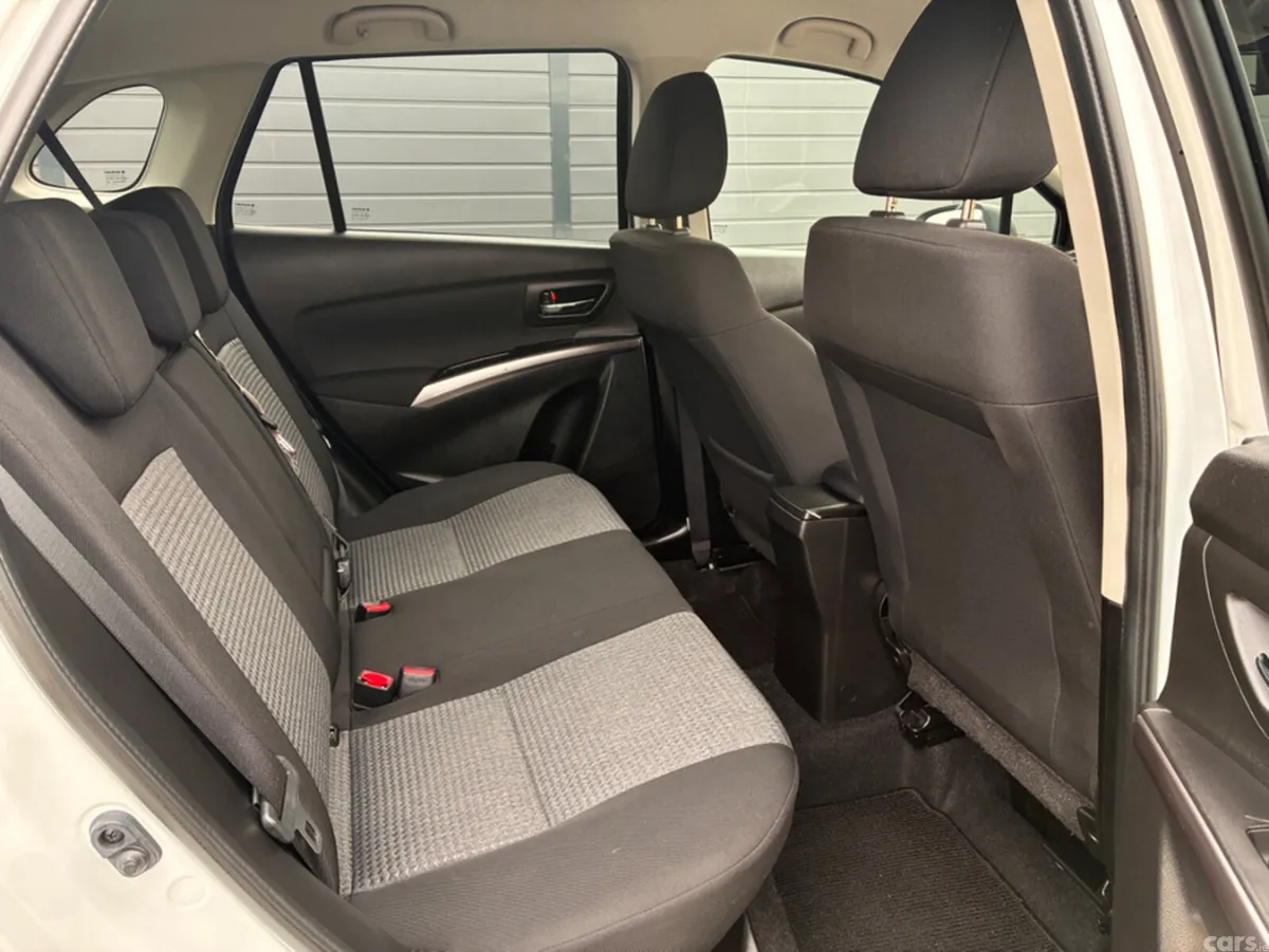 Suzuki SX4 S-Cross Hatchback, Petrol, 2023, White