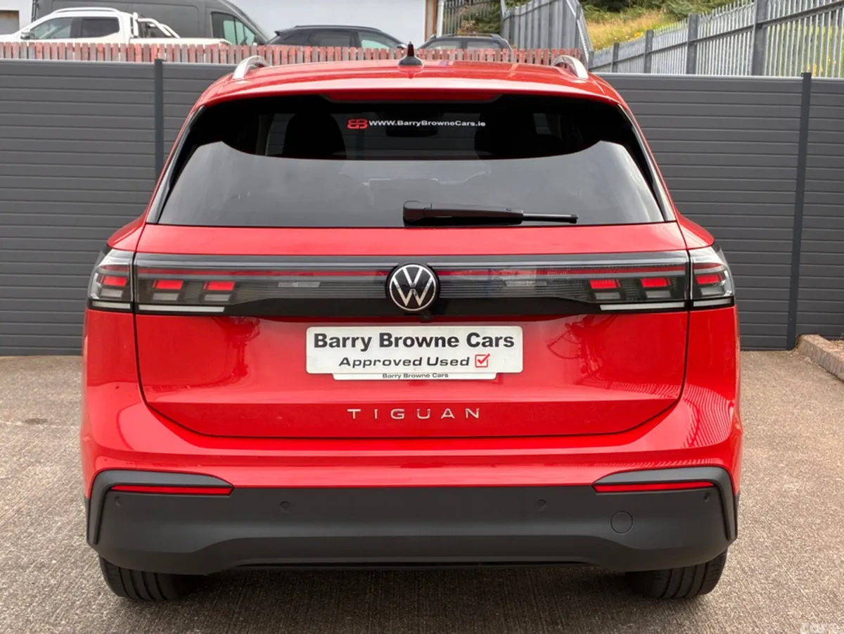 Volkswagen Tiguan SUV, Diesel, 2024, Red