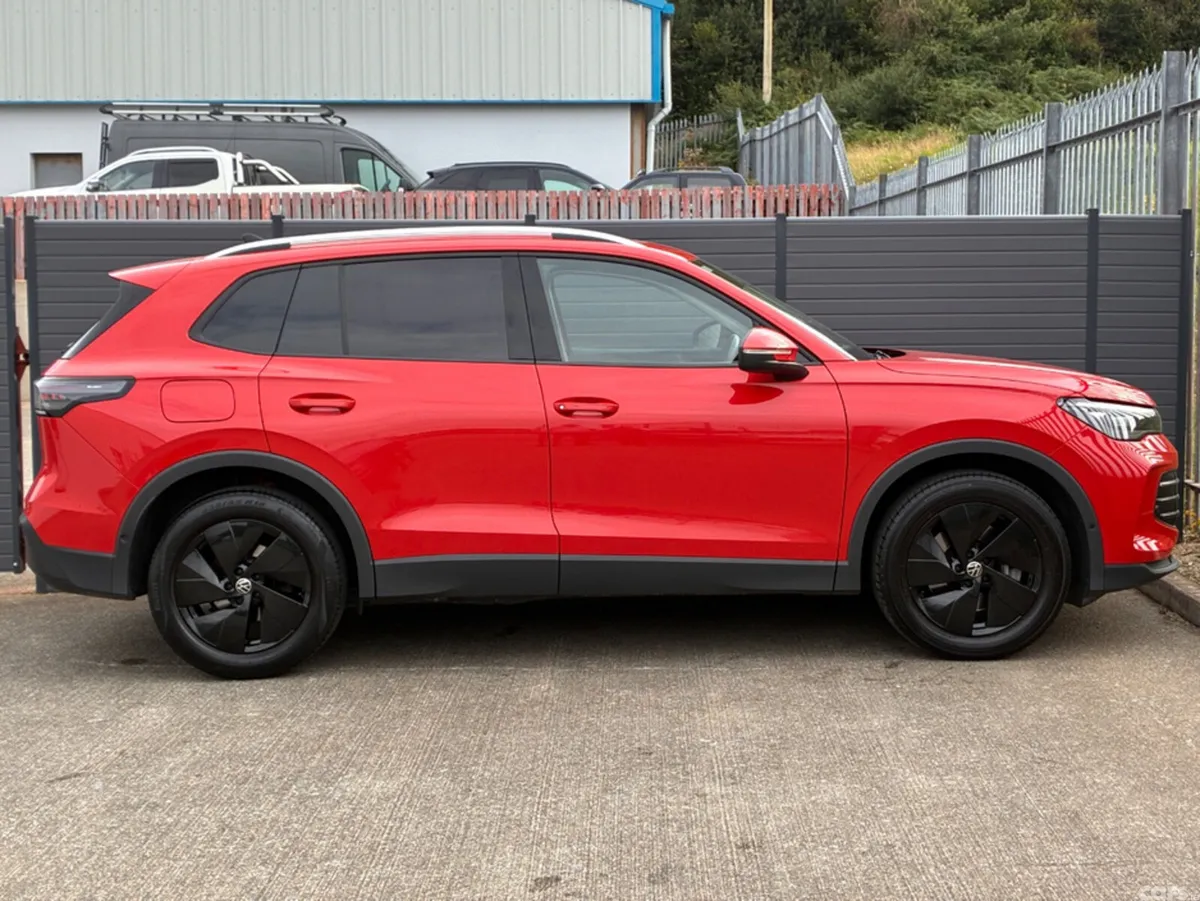 Volkswagen Tiguan SUV, Diesel, 2024, Red