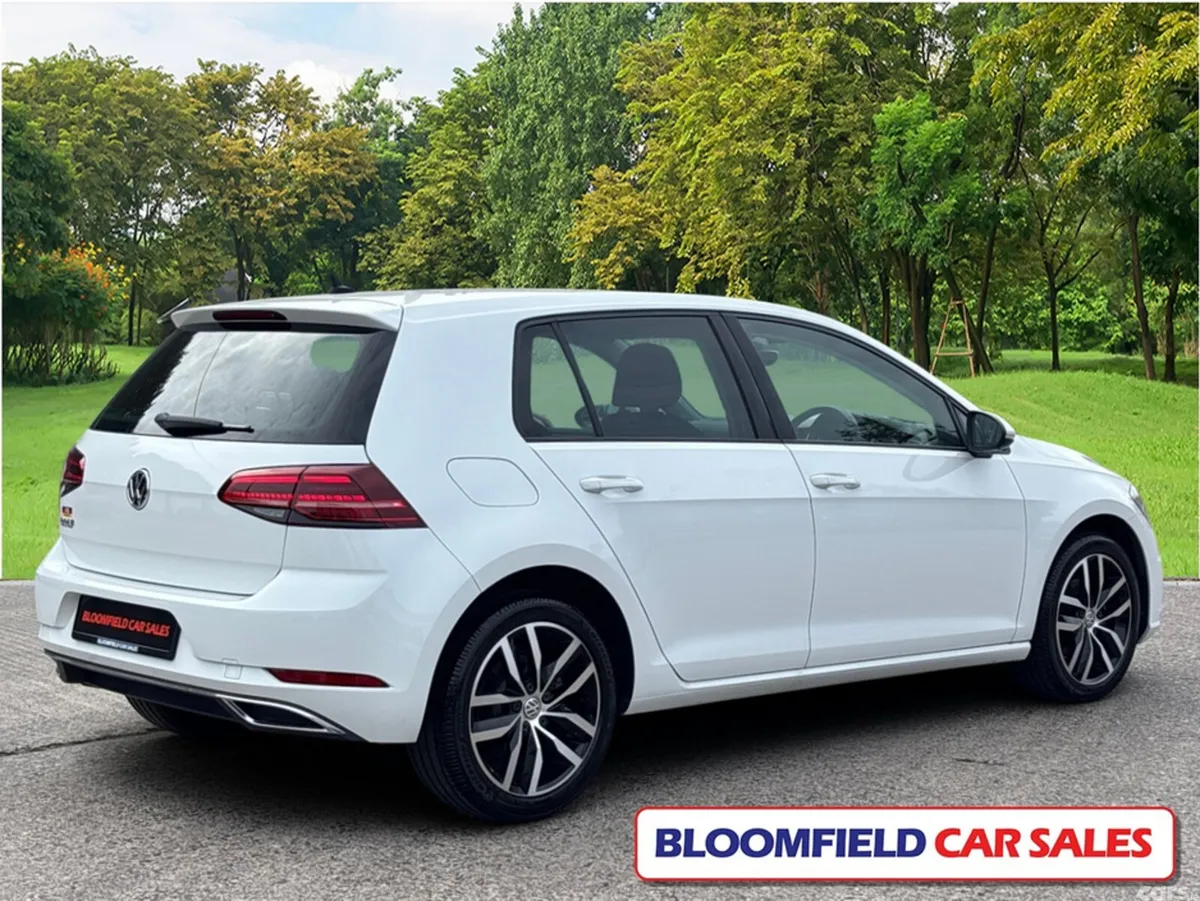 Volkswagen Golf Hatchback, Petrol, 2019, White