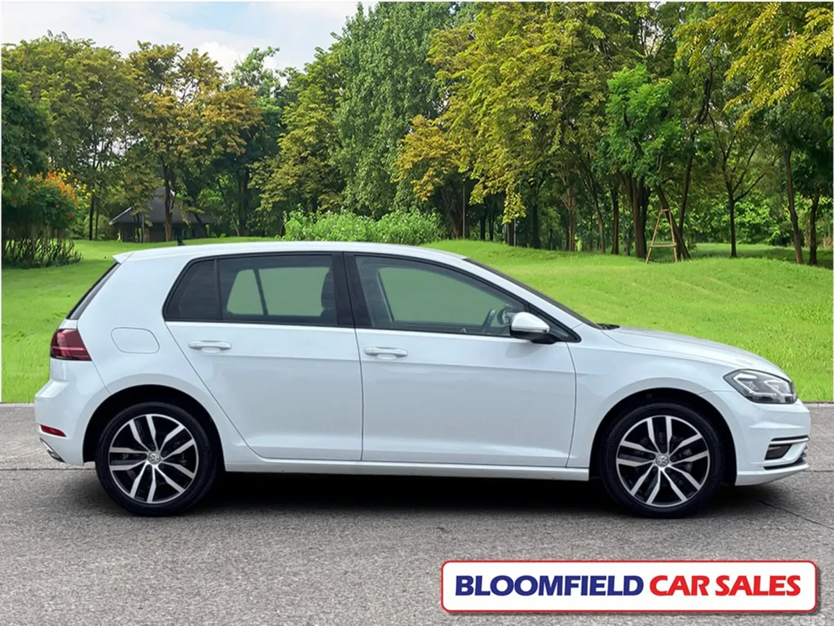 Volkswagen Golf Hatchback, Petrol, 2019, White
