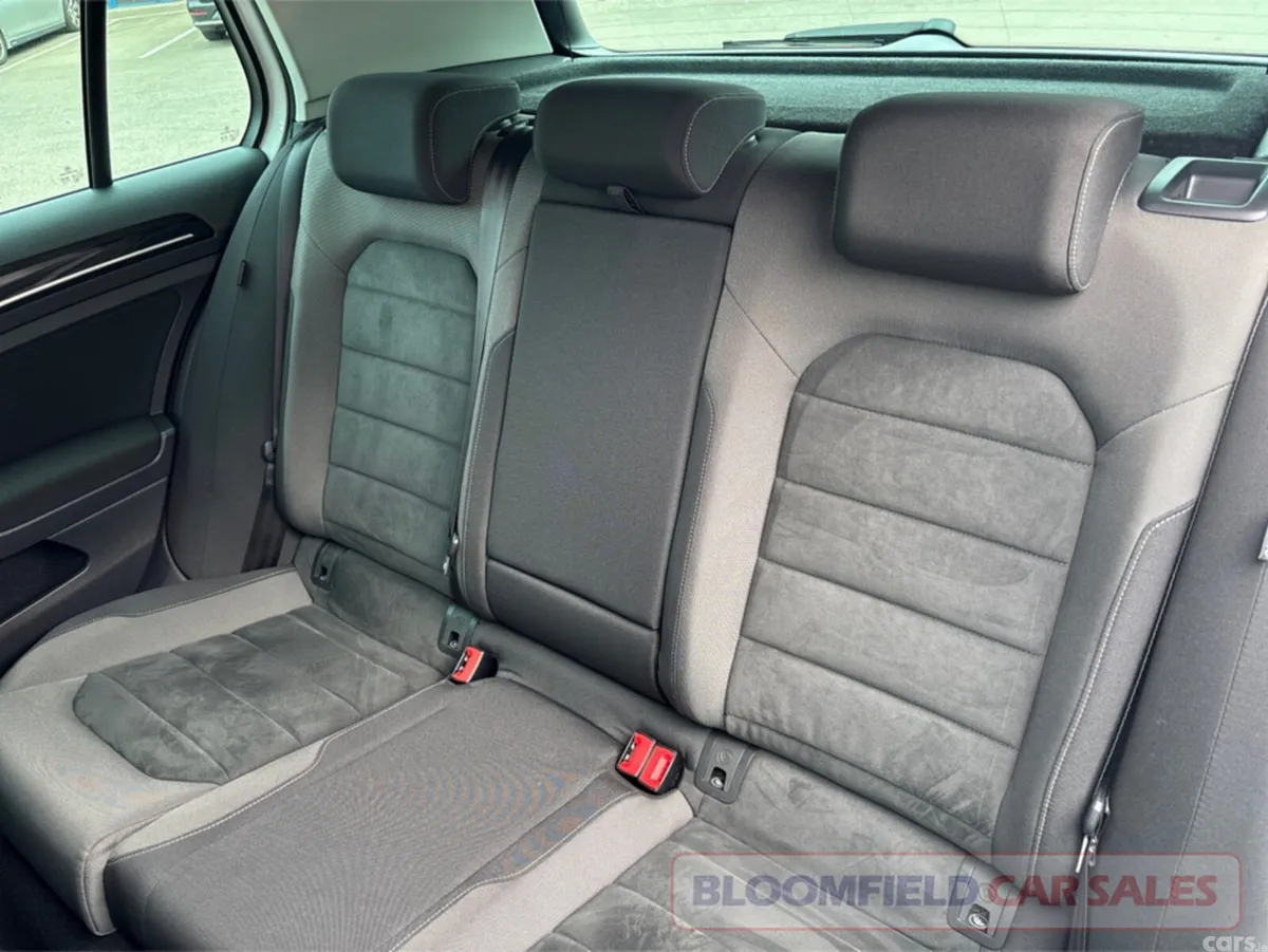 Volkswagen Golf Hatchback, Petrol, 2019, White