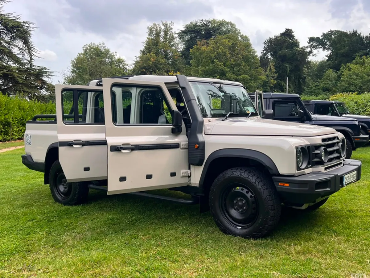 INEOS Grenadier Pick Up, Diesel, 2025, Grey