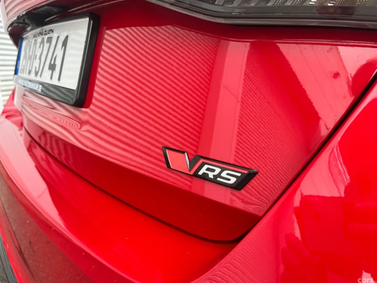 Skoda Octavia Hatchback, Petrol, 2025, Red