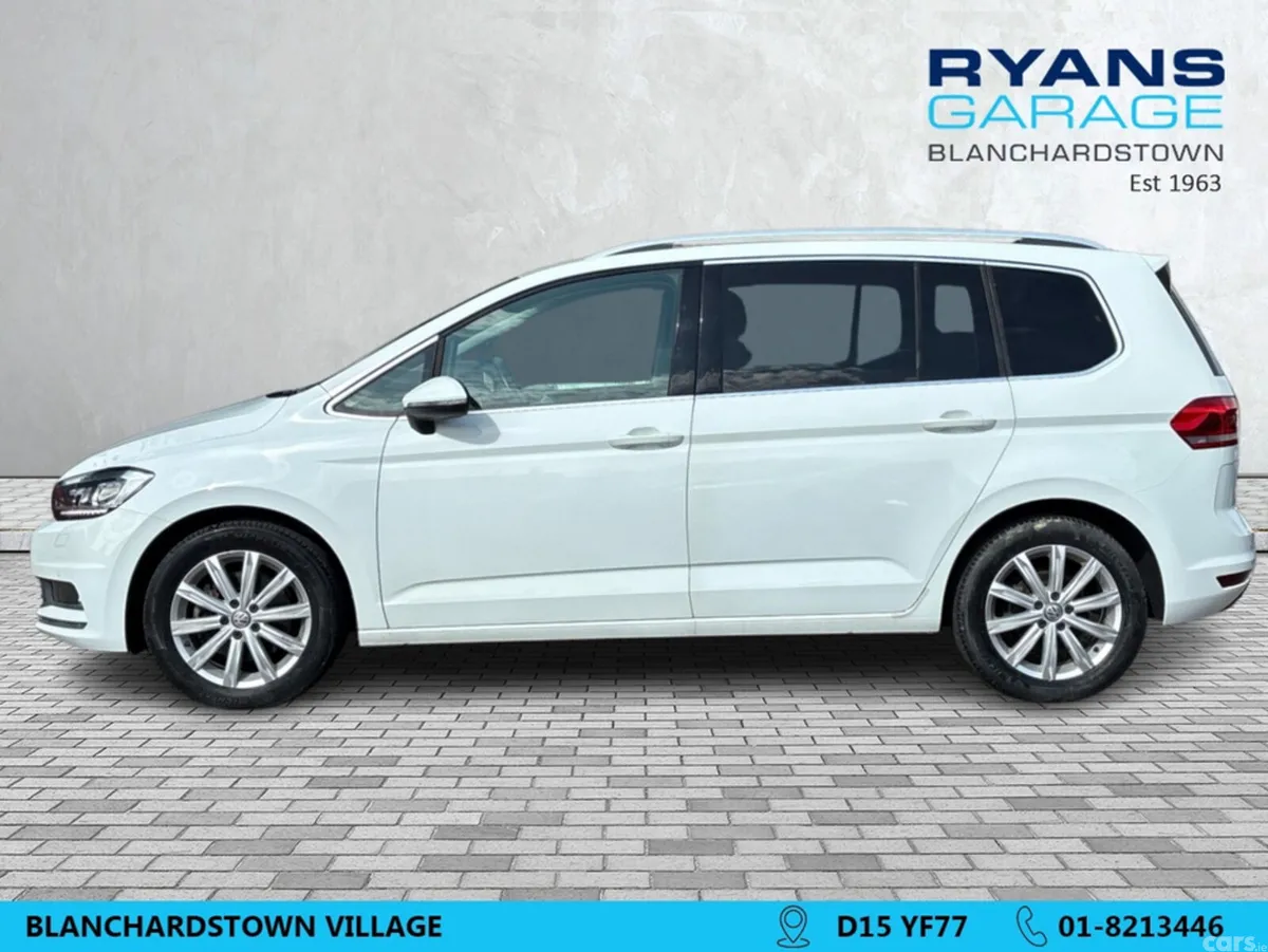 Volkswagen Touran MPV, Petrol, 2018, White