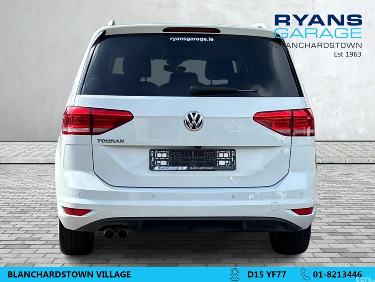 Volkswagen Touran MPV, Petrol, 2018, White