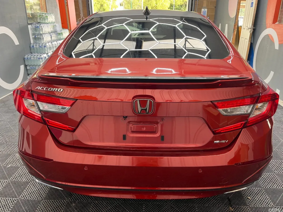 Honda Accord Saloon, Petrol Hybrid, 2020, Red