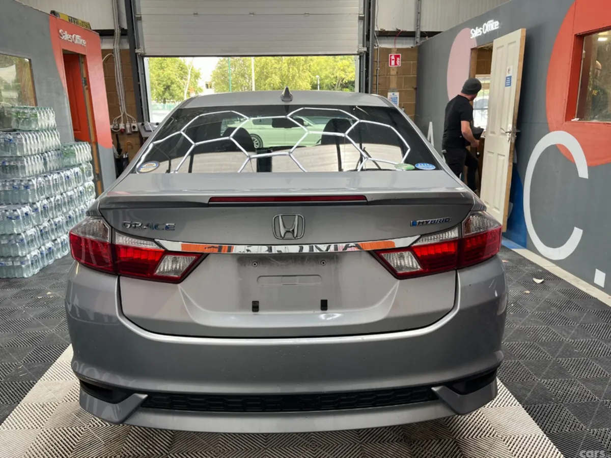 Honda Grace Saloon, Petrol Hybrid, 2021, Silver