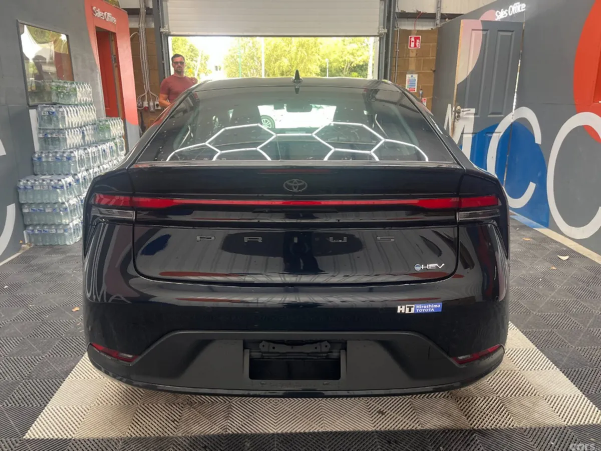 Toyota Prius Saloon, Petrol Hybrid, 2025, Black