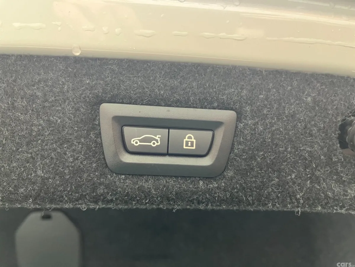 BMW 5-Series Saloon, Petrol Hybrid, 2021, White