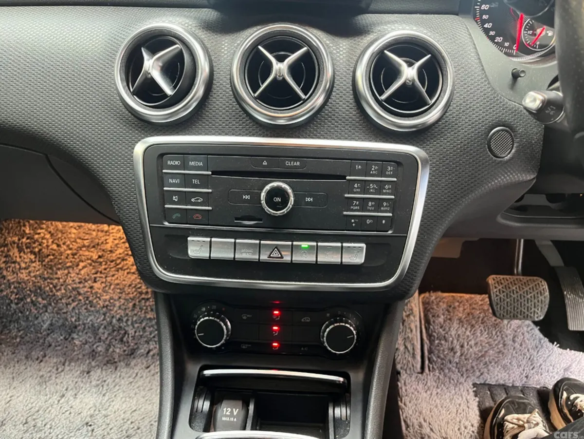 Mercedes-Benz A-Class Hatchback, Petrol, 2017, White