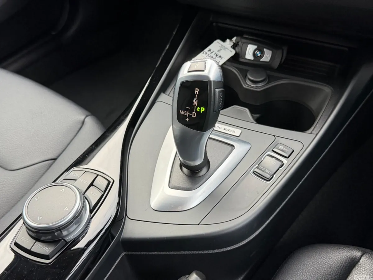 BMW 1-Series Hatchback, Petrol, 2017, White