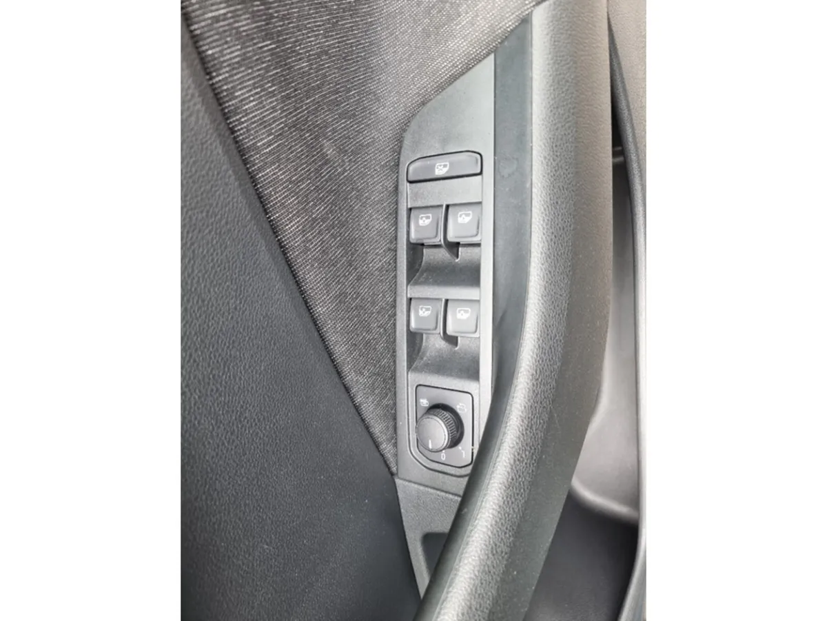 Skoda Kamiq Hatchback, Petrol, 2020, Grey
