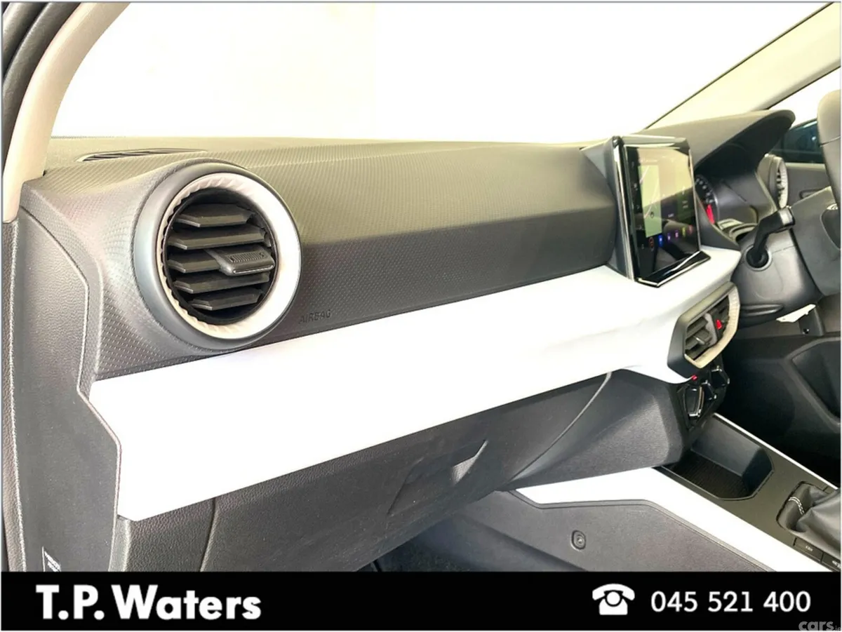 SEAT Arona Hatchback, Petrol, 2023, Blue