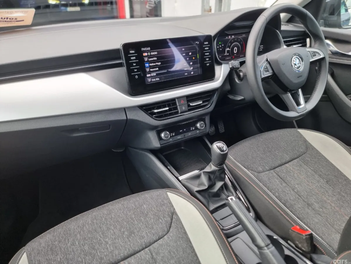 Skoda Kamiq Hatchback, Petrol, 2020, Grey