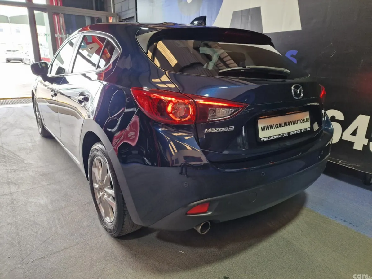 Mazda Mazda3 Hatchback, Petrol, 2015, Blue