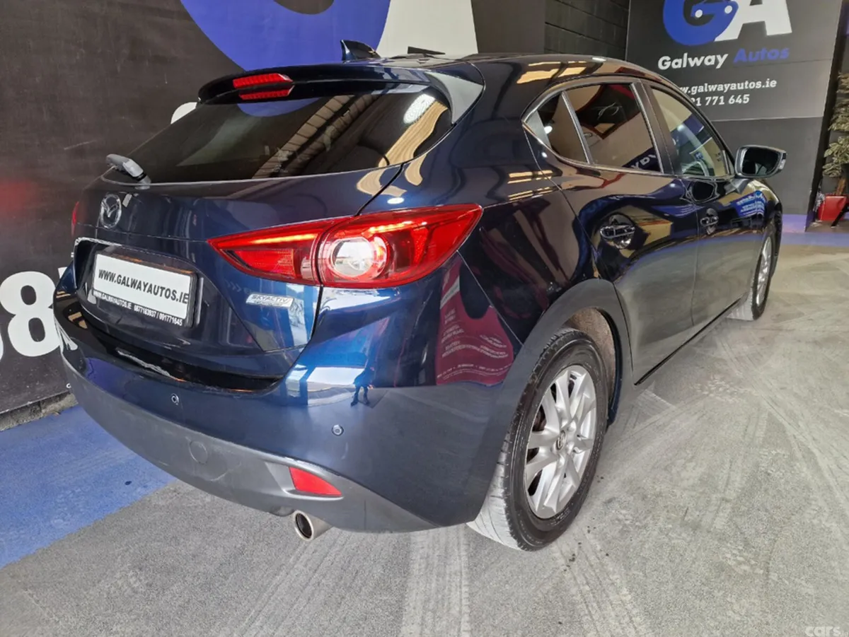 Mazda Mazda3 Hatchback, Petrol, 2015, Blue